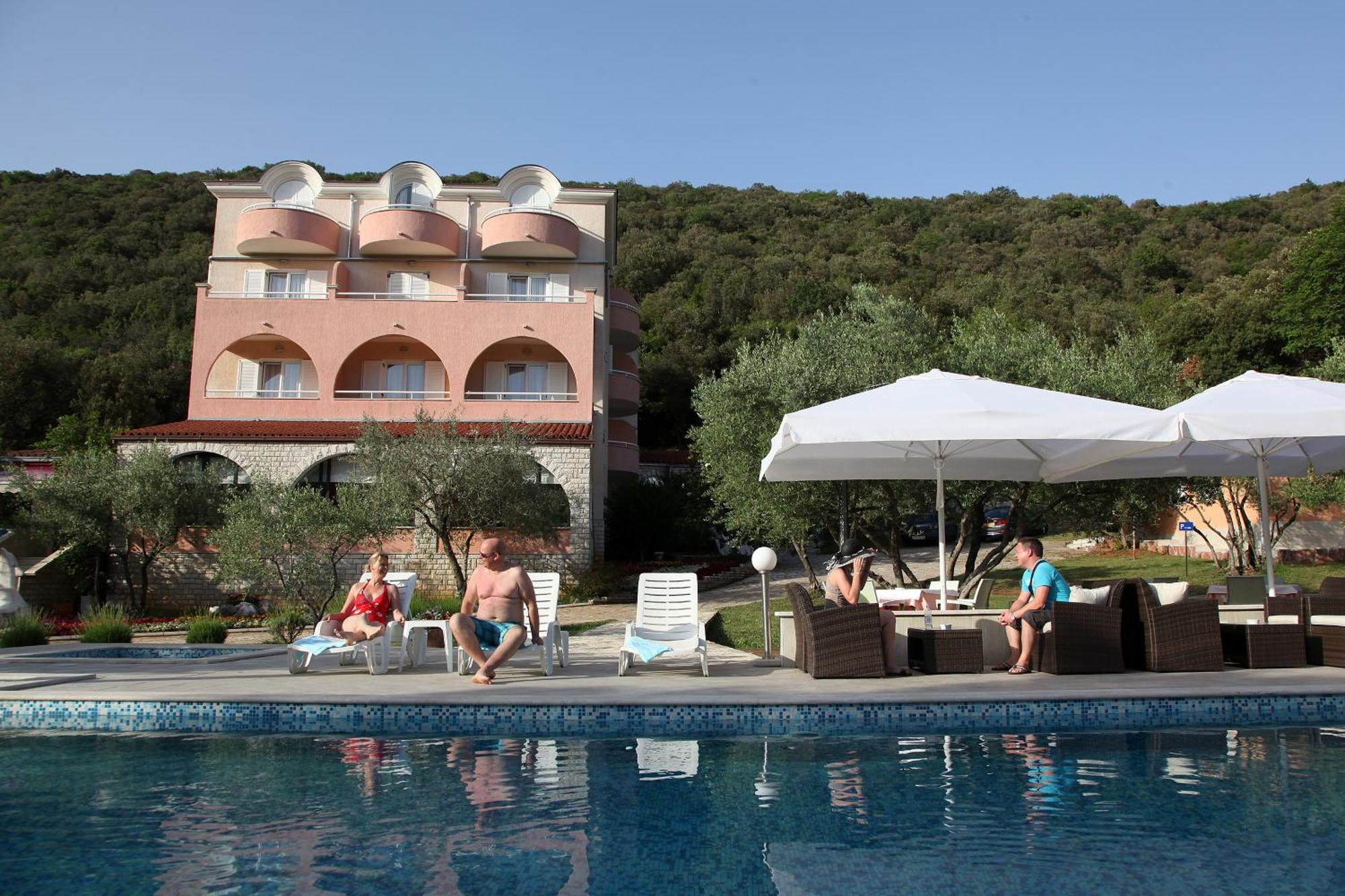 Hotel Carmen Krnica Eksteriør billede