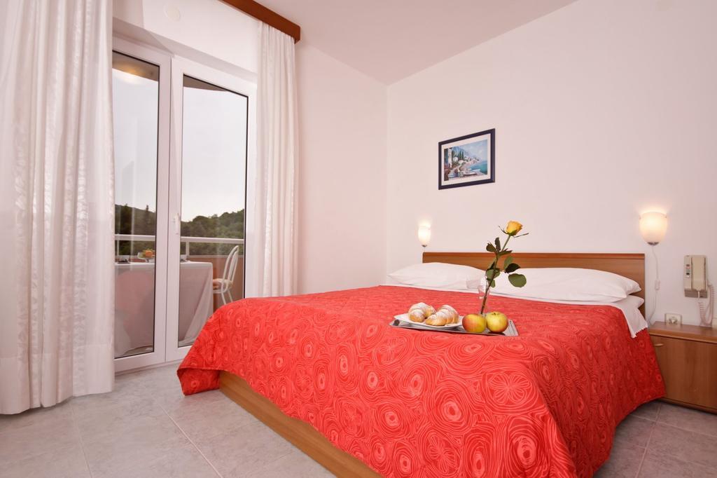 Hotel Carmen Krnica Eksteriør billede